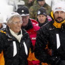 Prinsesse Astrid, fru Ferner og Kronprins Haakon på vei ned fra kongetribunen etter hopp i normal bakke. Prinsessen er til stede ved de fleste av øvelsene under verdensmesterskapet (Foto: Kyrre Lien / Scanpix)